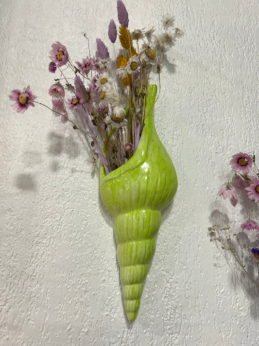 vases muraux