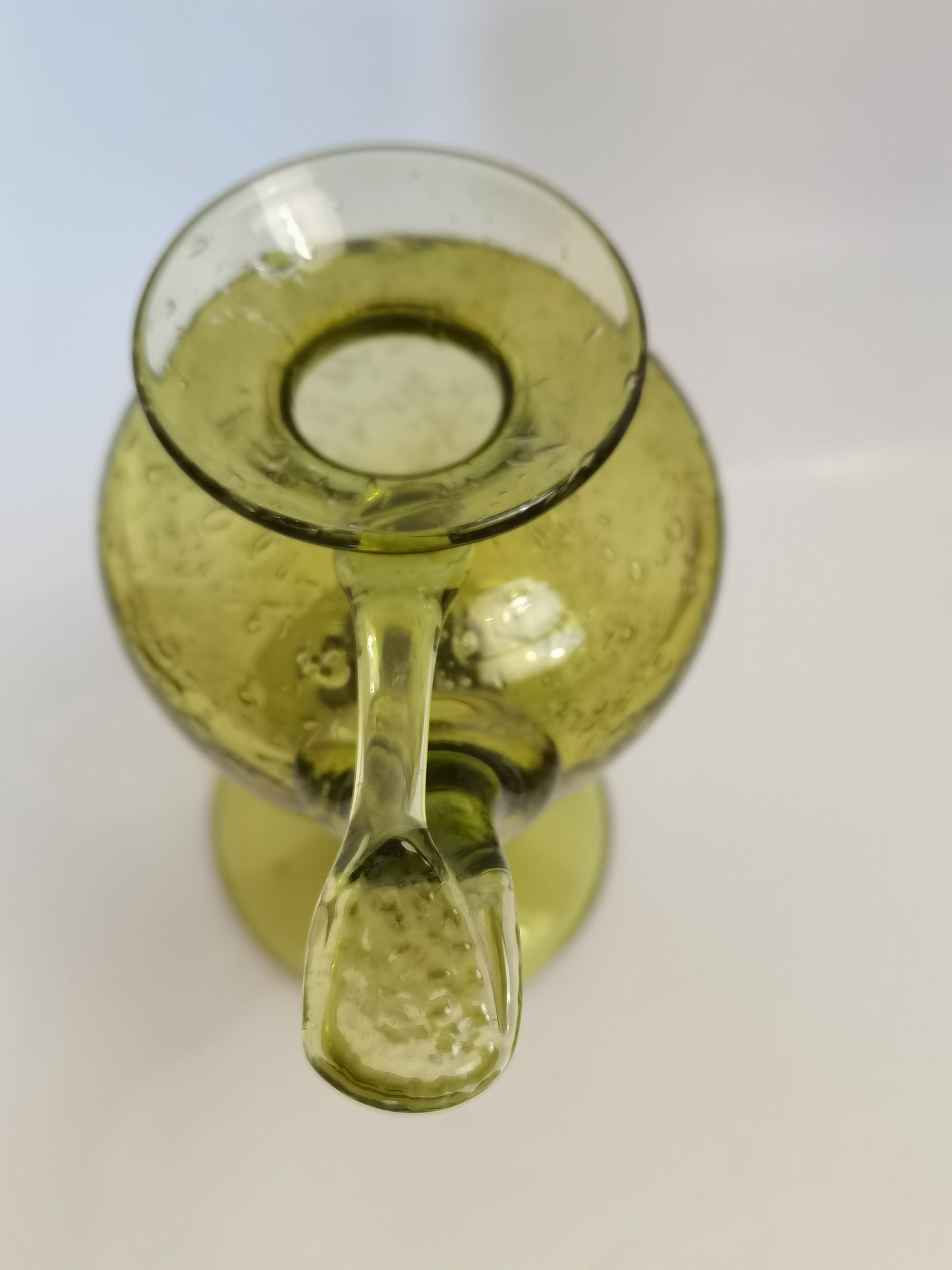 Bougeoir huilier en verre soufflé vert BIOT,  1970